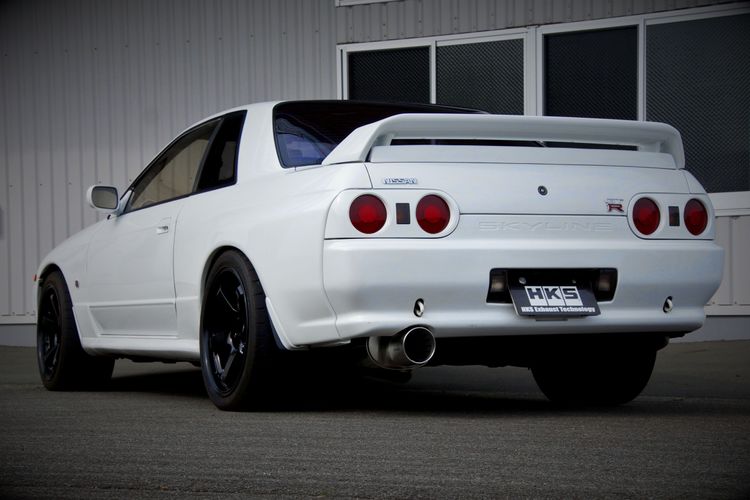 SUPER TURBO MUFFLER URBAN MATTE EDITION SKYLINE GT-R BNR32 | HKS