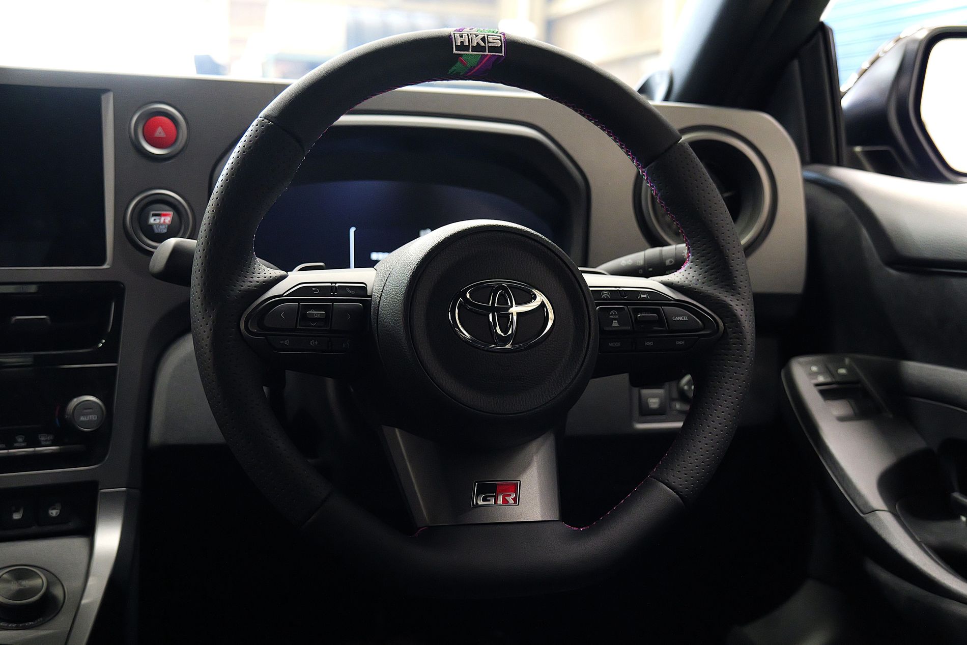 HKS REPLACEMENT STEERING GR COROLLA