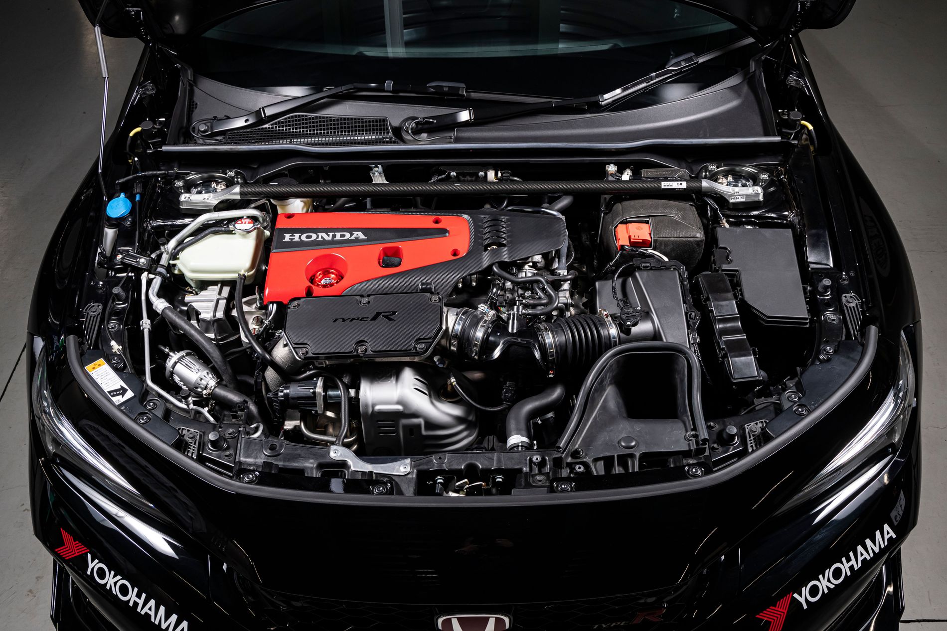 HKS CARBON BRACE FL5