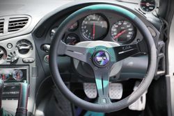 NARDI x HKS スタイルディープコーンレ ザーステアリング 14インチ NARDI x HKS スタイル ディープコーンレ ザーステアリング 14インチ